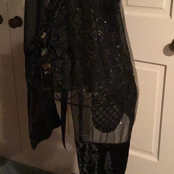 Vest - Picture 4 of 5